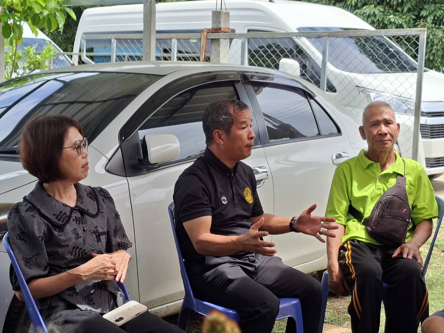 title - ผู้ตรวจราชการ ส.ป.ก. ลงพื้นที่ตรวจเยี่ยมเกษตรกรกลุ่มวิสาหกิจชุมชนพืชผักอินทรีย์และผลิตภัณฑ์แปรรูปทุ่งขนานในนิคมเศรษฐกิจพอเพียง ในเขตปฏิรูปที่ดินจังหวัดจันทบุรี